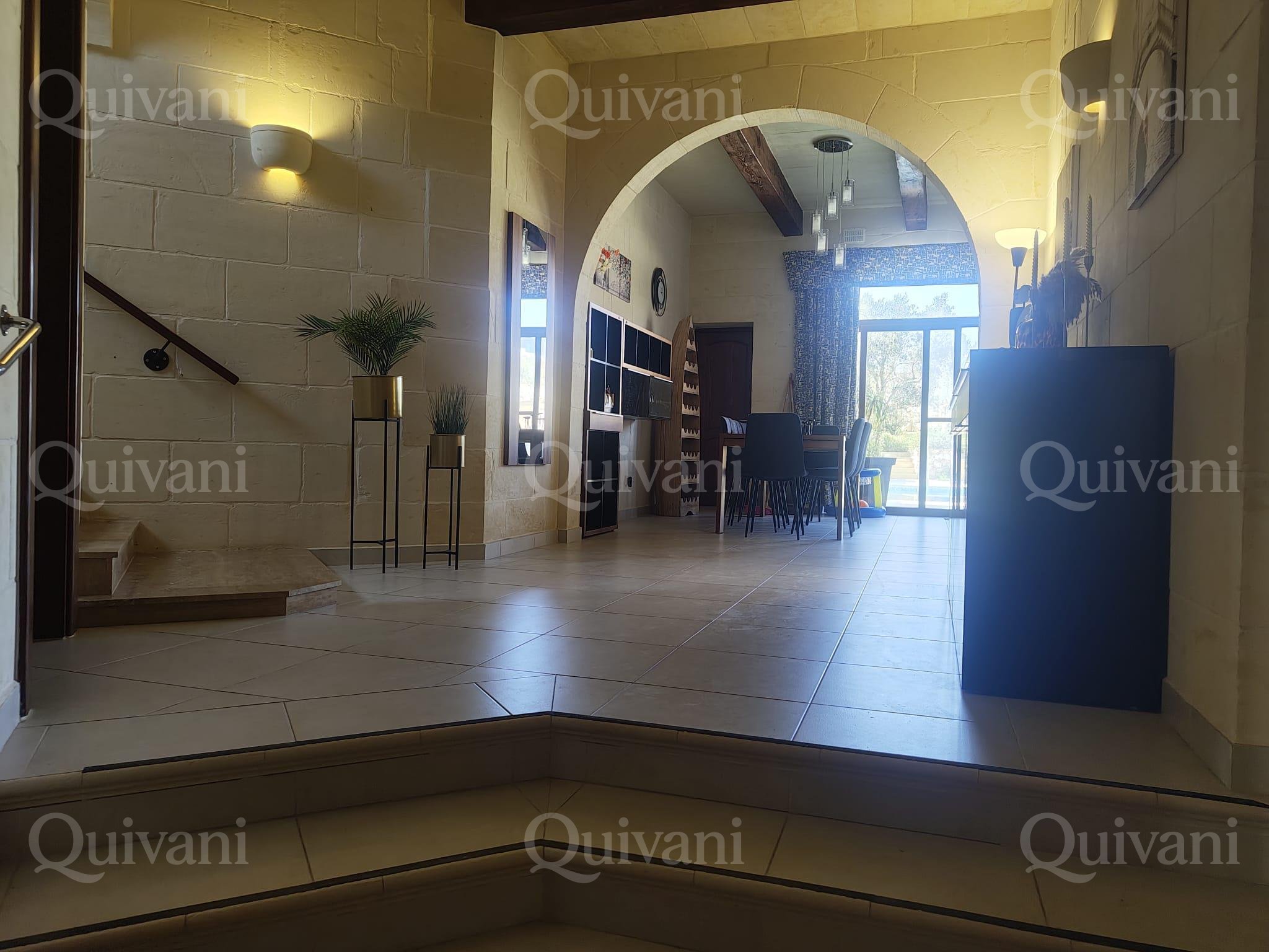 Qala, Furnished House of Character