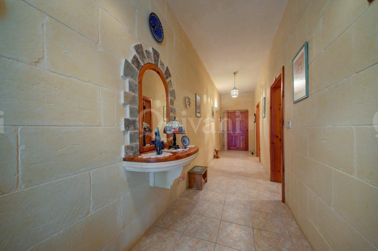 Kercem, Furnished Apartment
