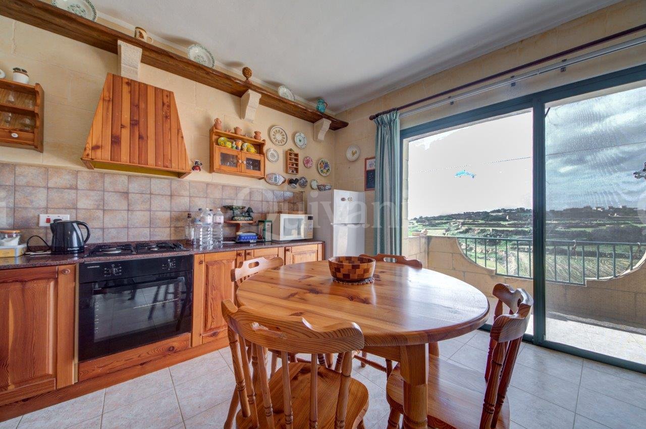 Kercem, Furnished Apartment