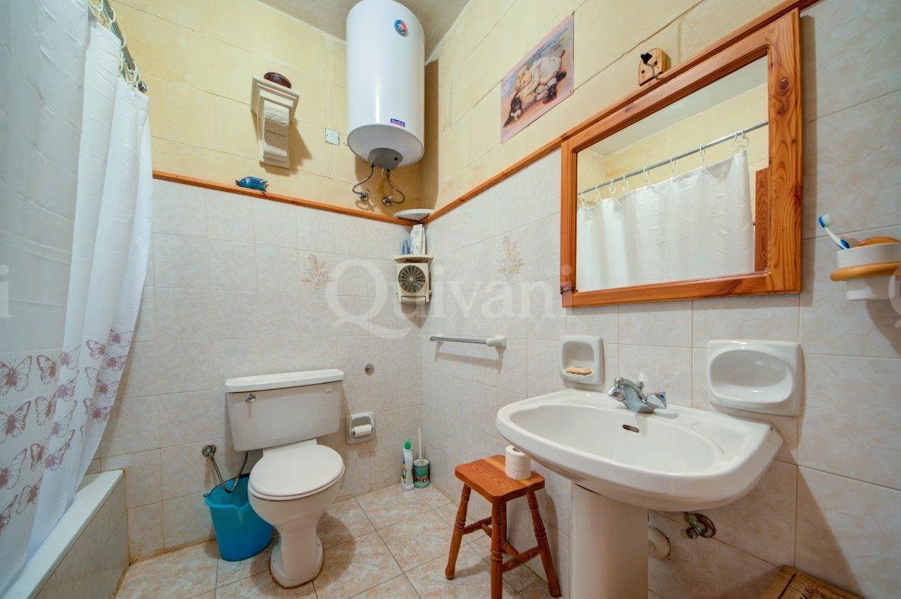 Kercem, Furnished Apartment