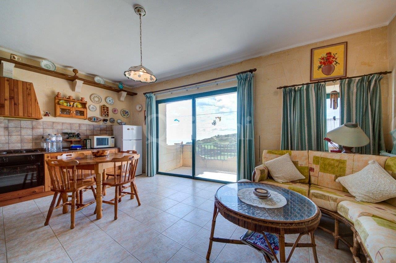 Kercem, Furnished Apartment