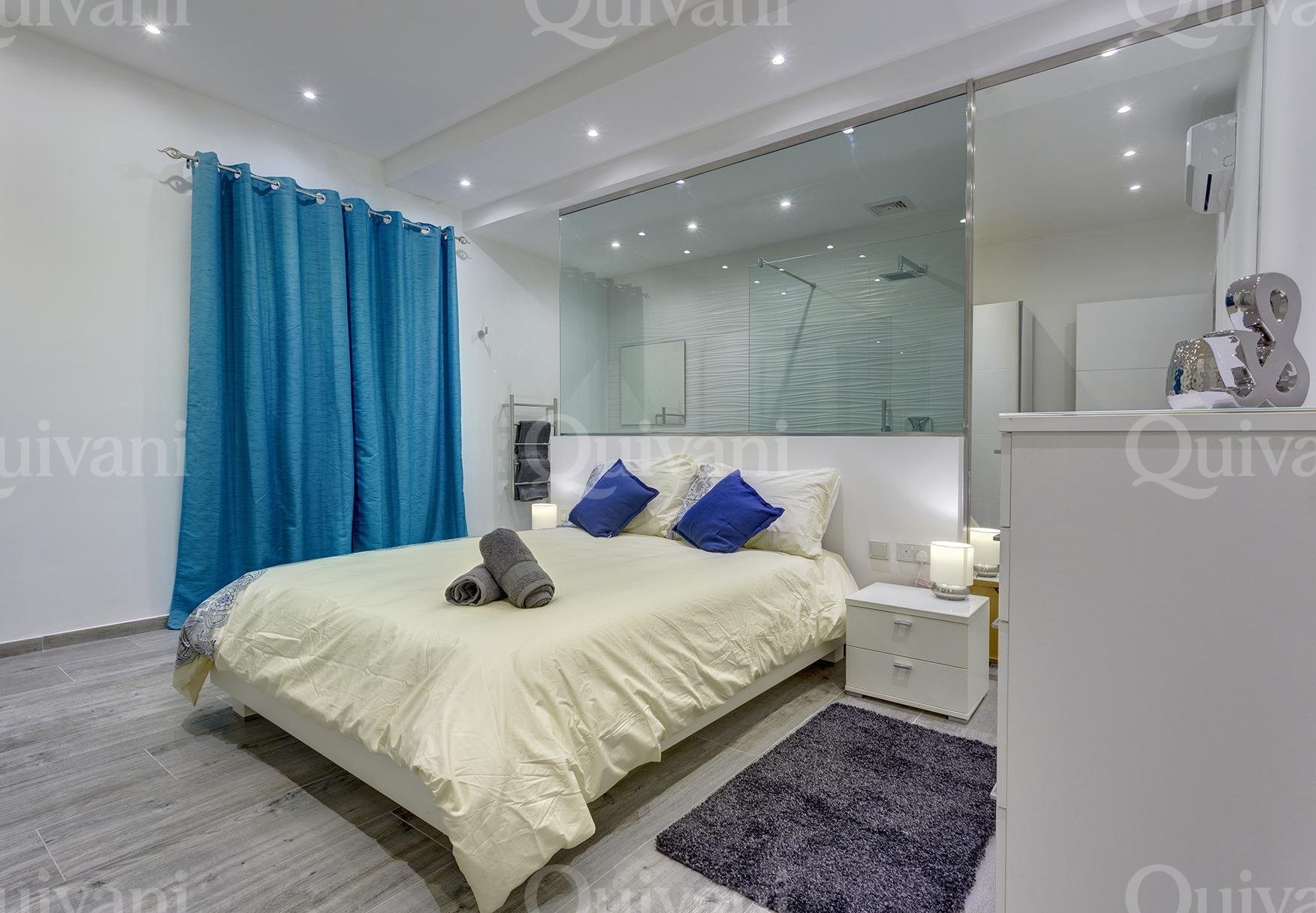 3 bed. SEAFRONT FURN. APARTMENT