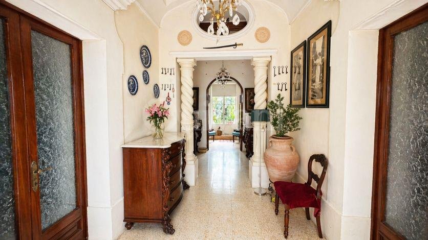 Paola, Townhouse