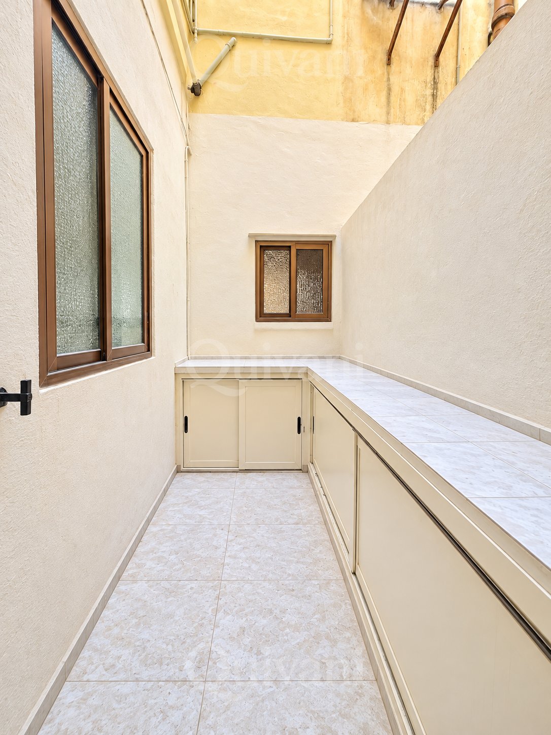 Paola, Maisonette