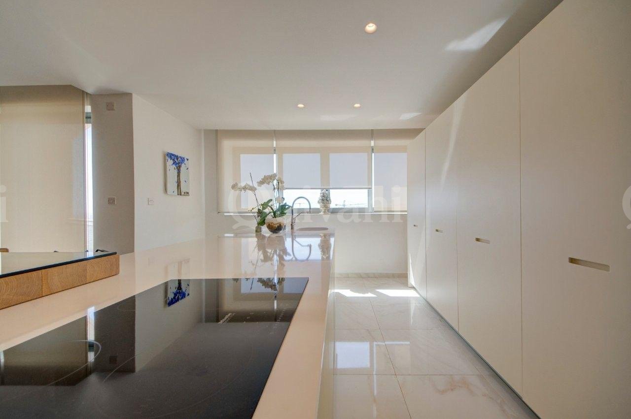 Ta Monita, Furnished, Apartment
