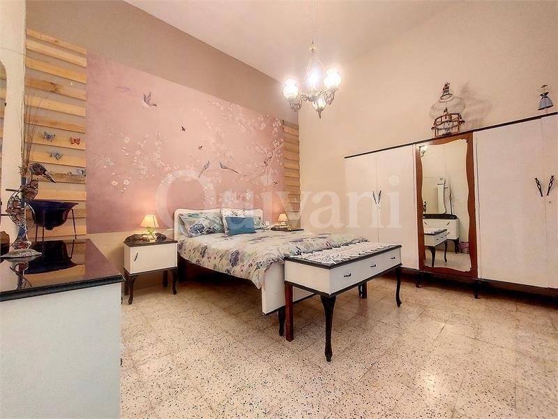 Gzira, Furnished Townhouse