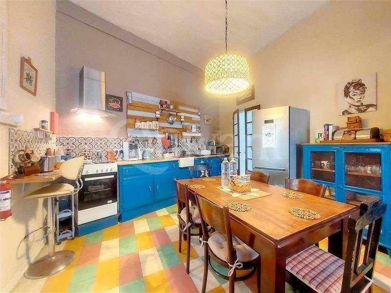 Gzira, Furnished Townhouse