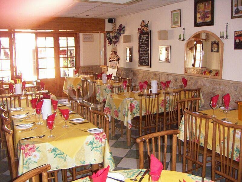 Bugibba, Finished Bar/Restaurant