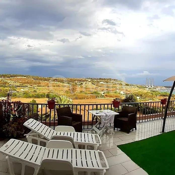 Marsaxlokk, Finished Penthouse