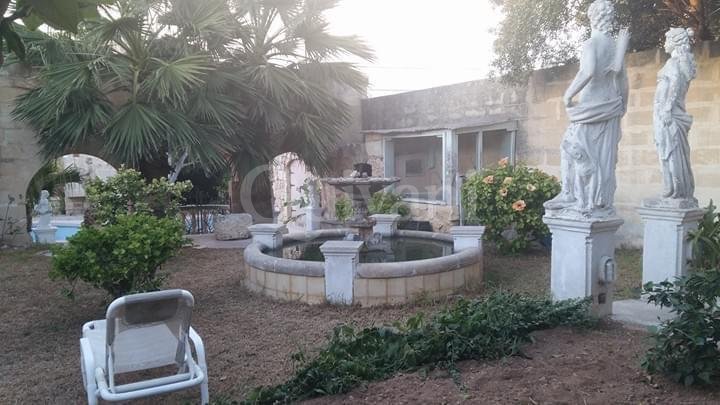 Gudja, Finished Villa