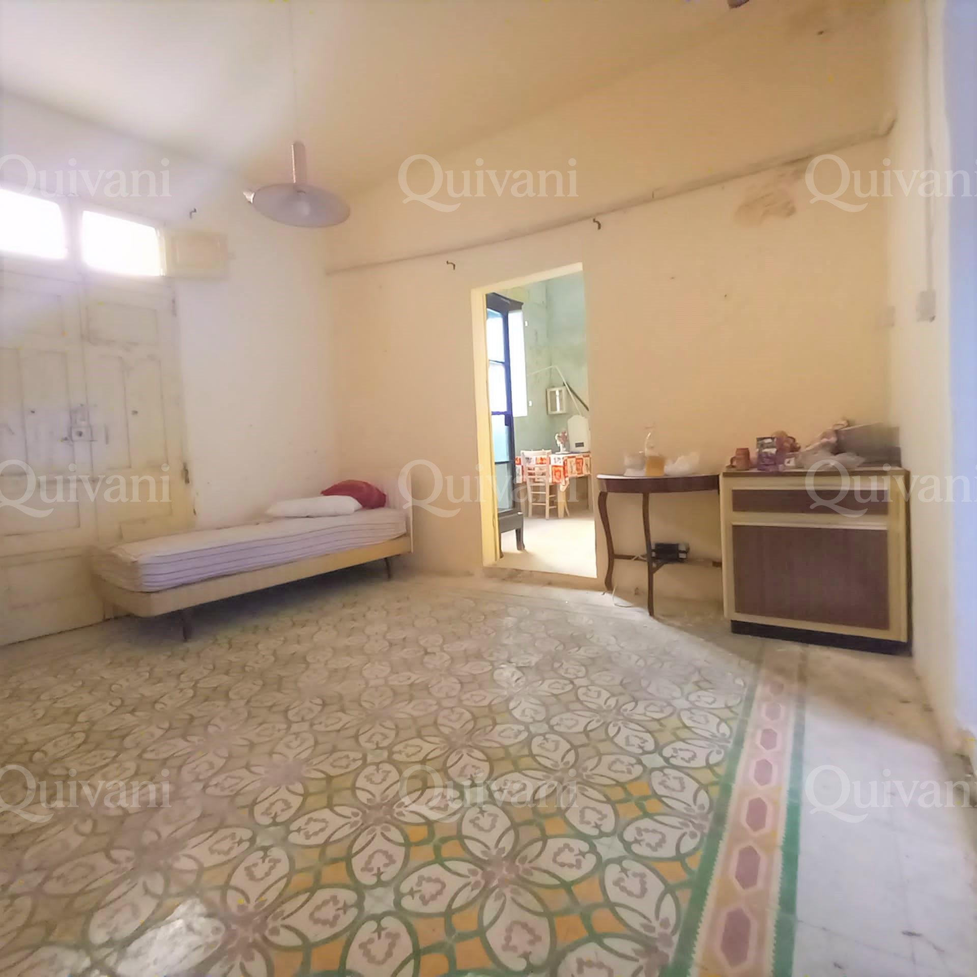 Mqabba, Unconverted House of Character