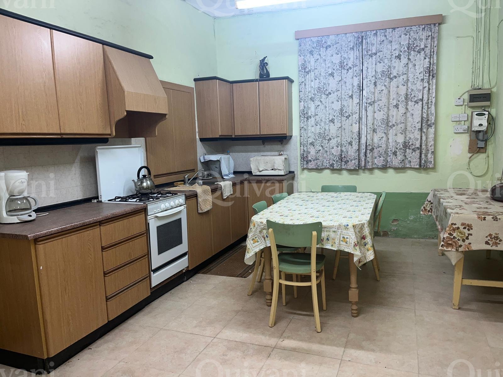 Birzebbugia, Unconverted Farmhouse with Land