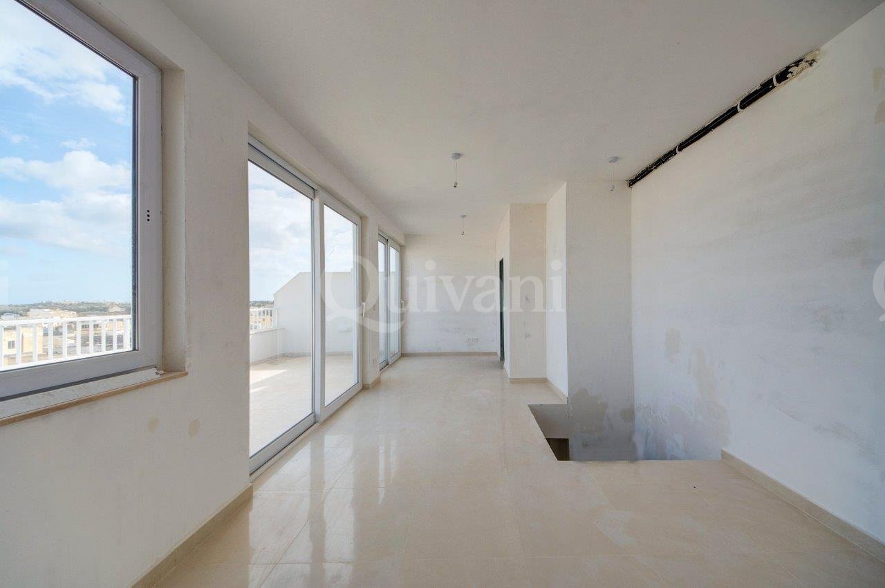 Zabbar, Finished Duplex Penthouse