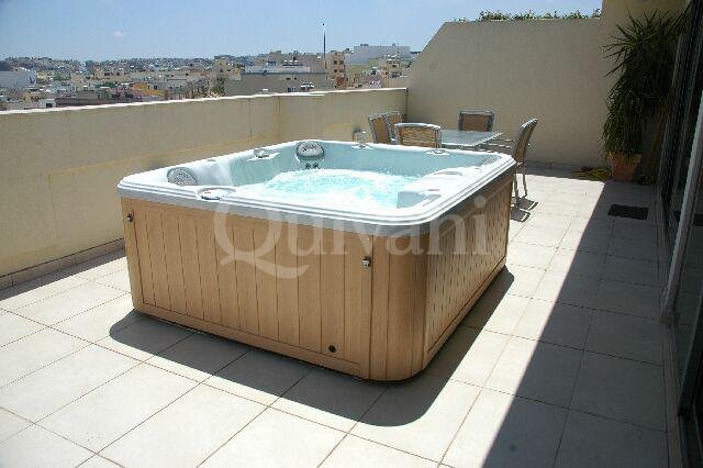 Tal-Ibrag, Furnished Penthouse