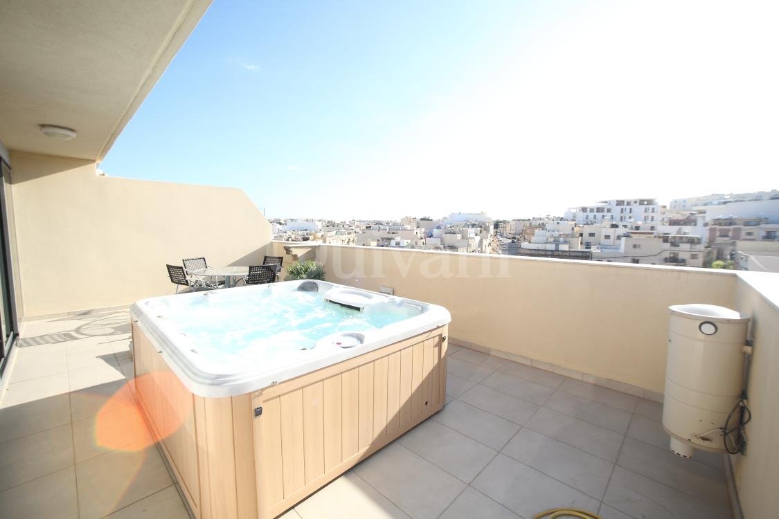 Tal-Ibrag, Furnished Penthouse