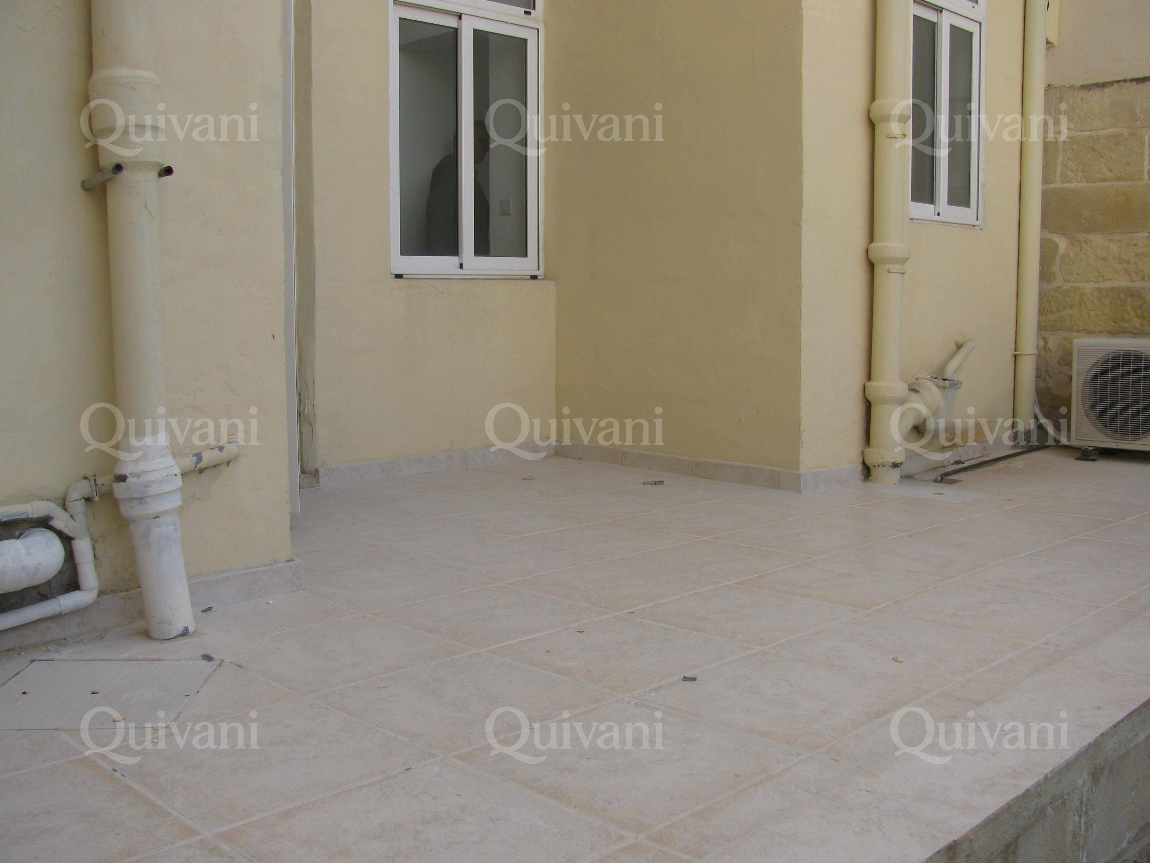 Sliema, Finished Office