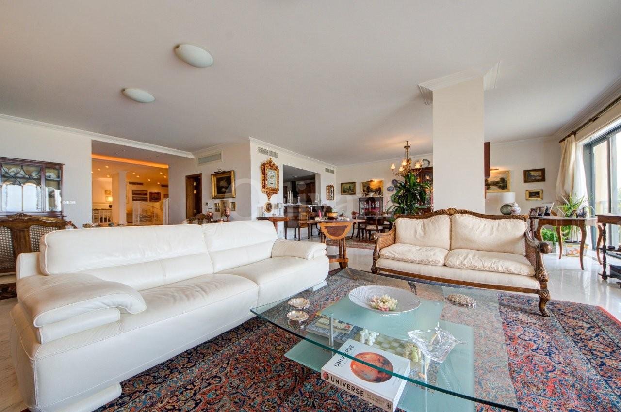Portomaso, Finished Duplex Apartment