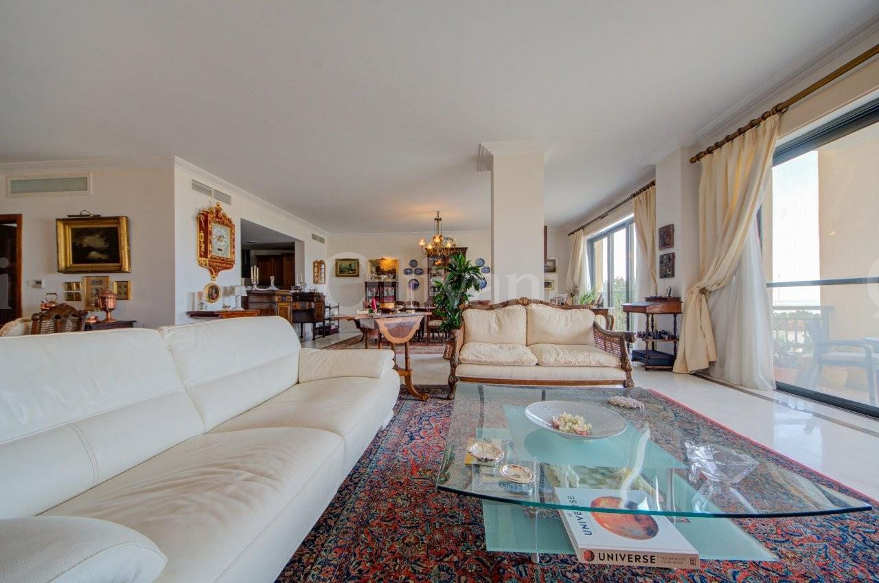 Portomaso, Finished Duplex Apartment