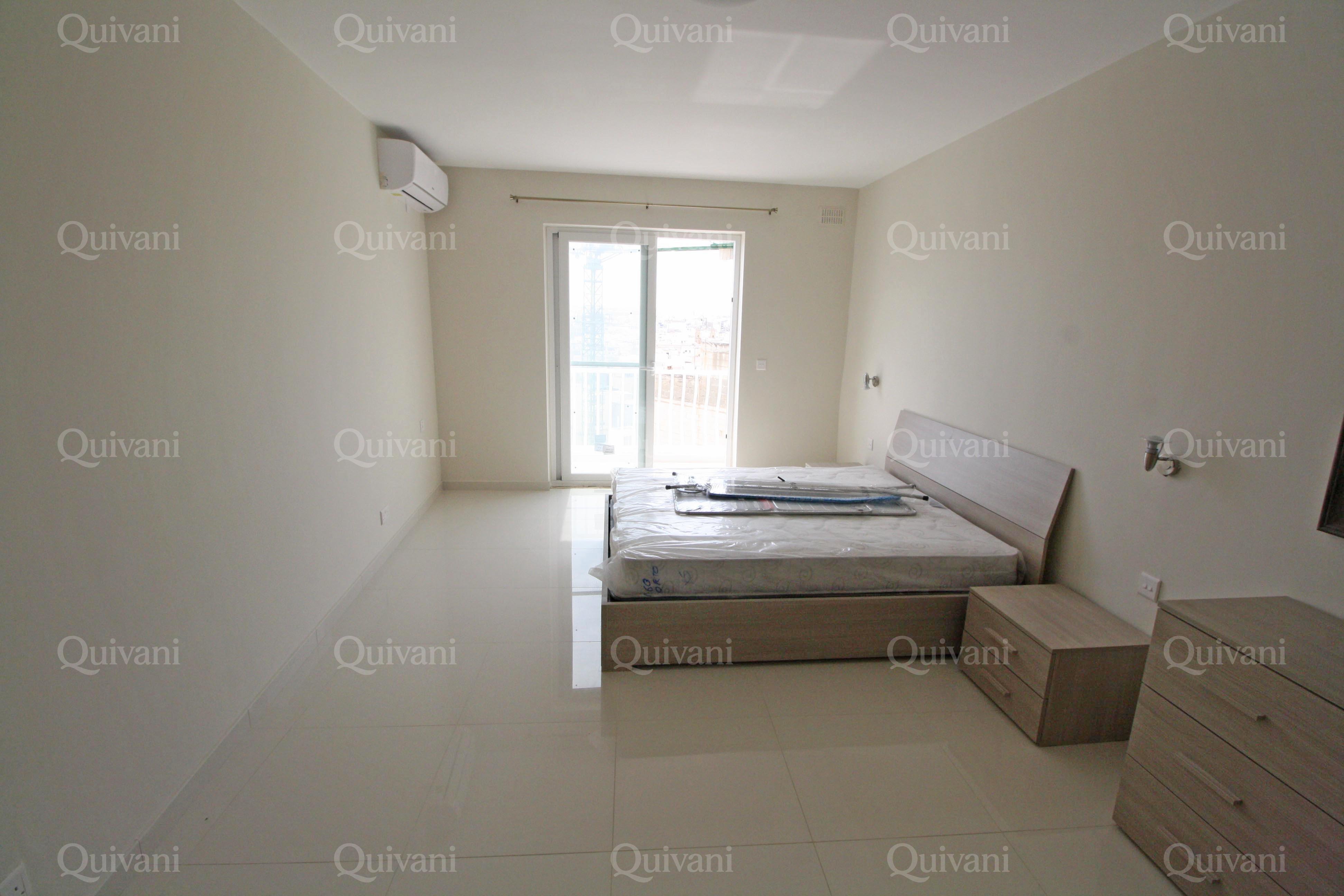 Sliema, Furnished Penthouse