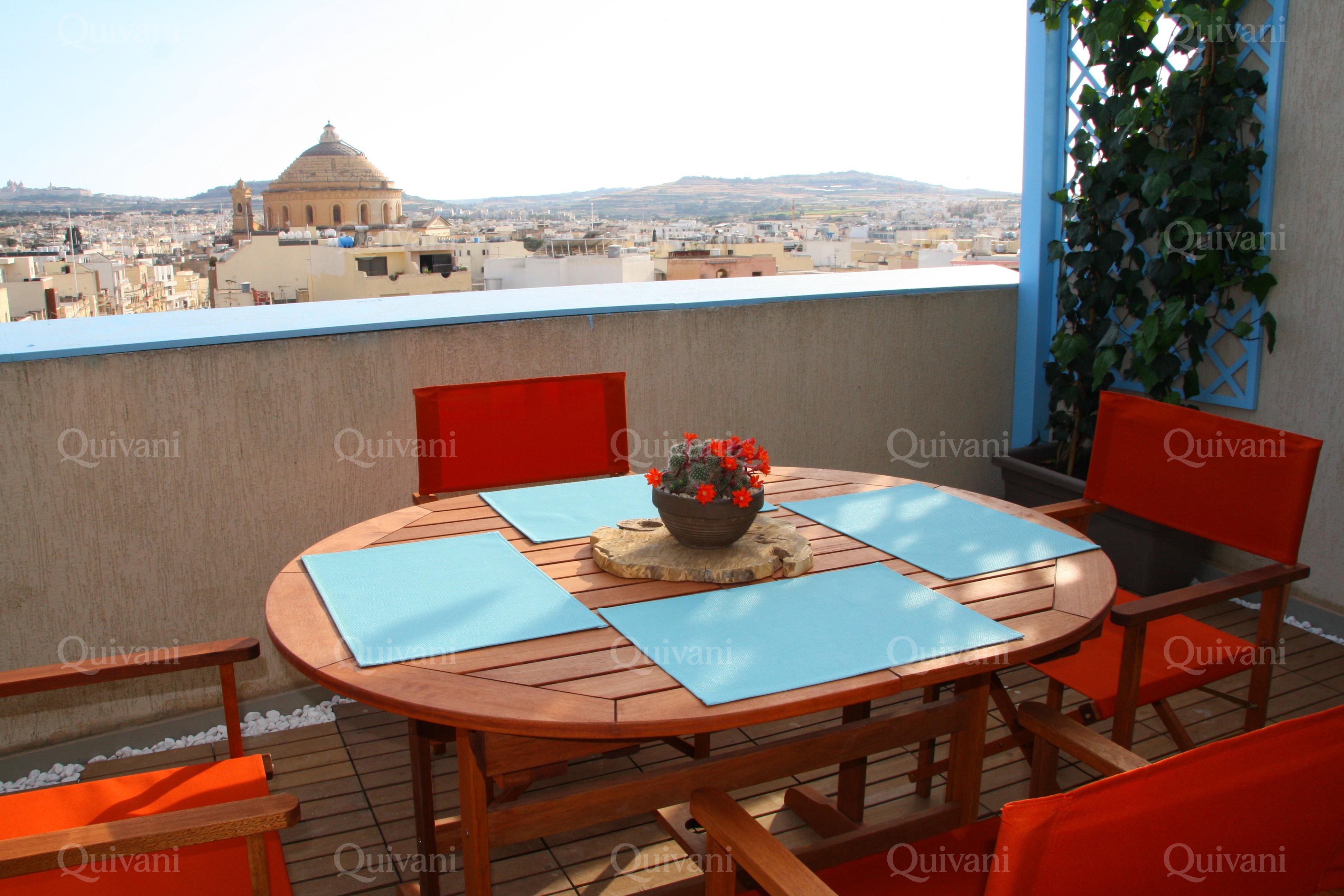 Mosta, Furnished Penthouse