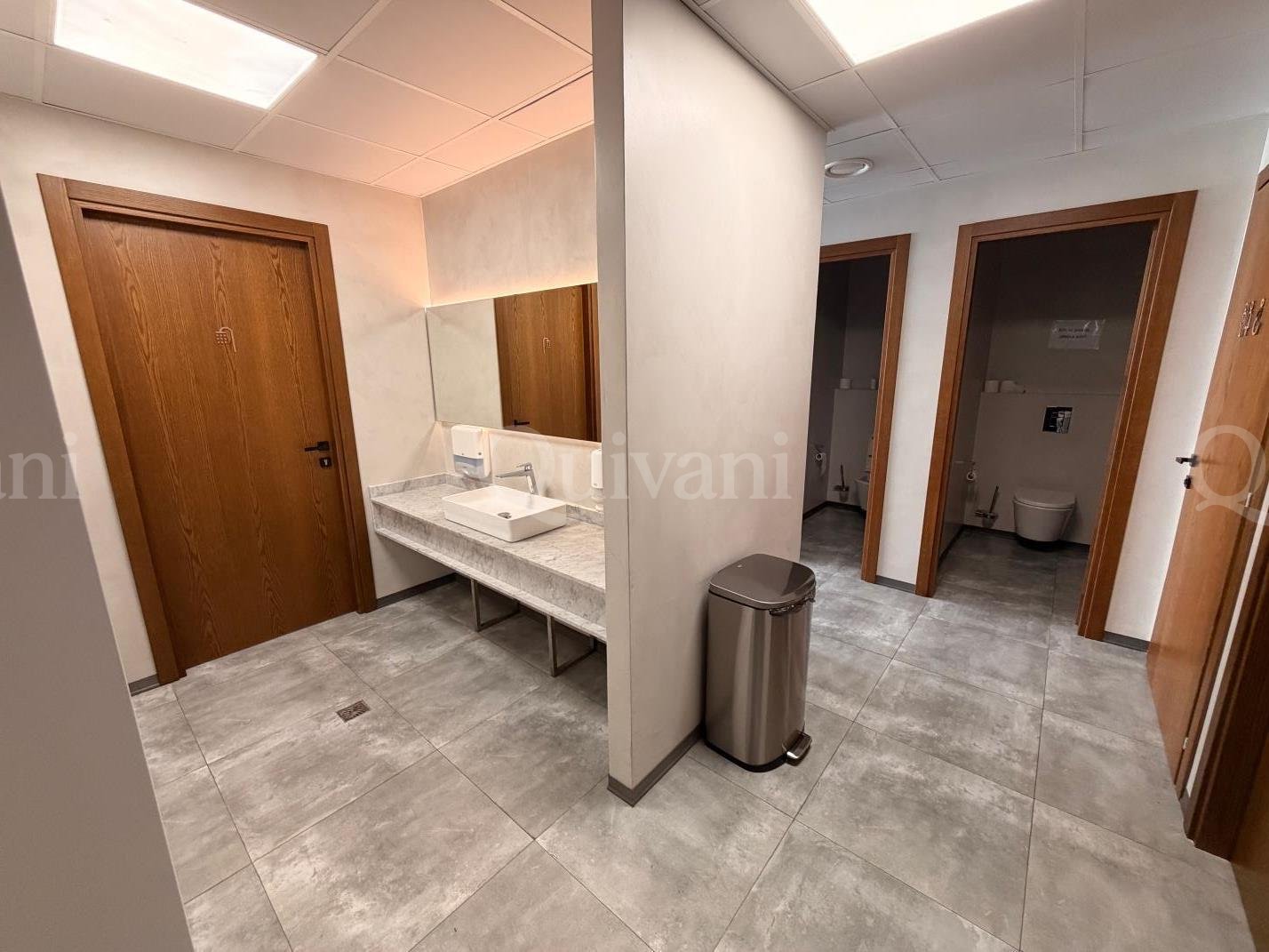 Fully furnished Office