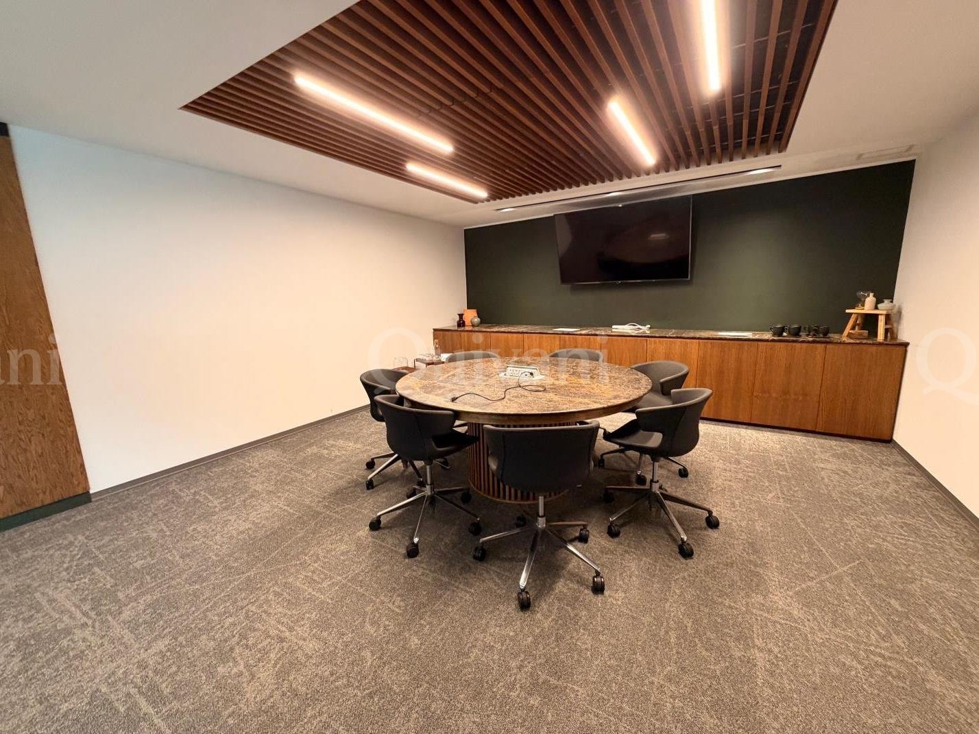 Fully furnished Office