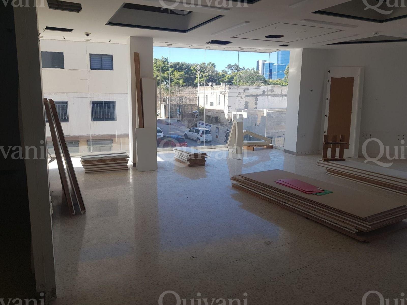 Birkirkara, Needs Refurbishment, Showroom