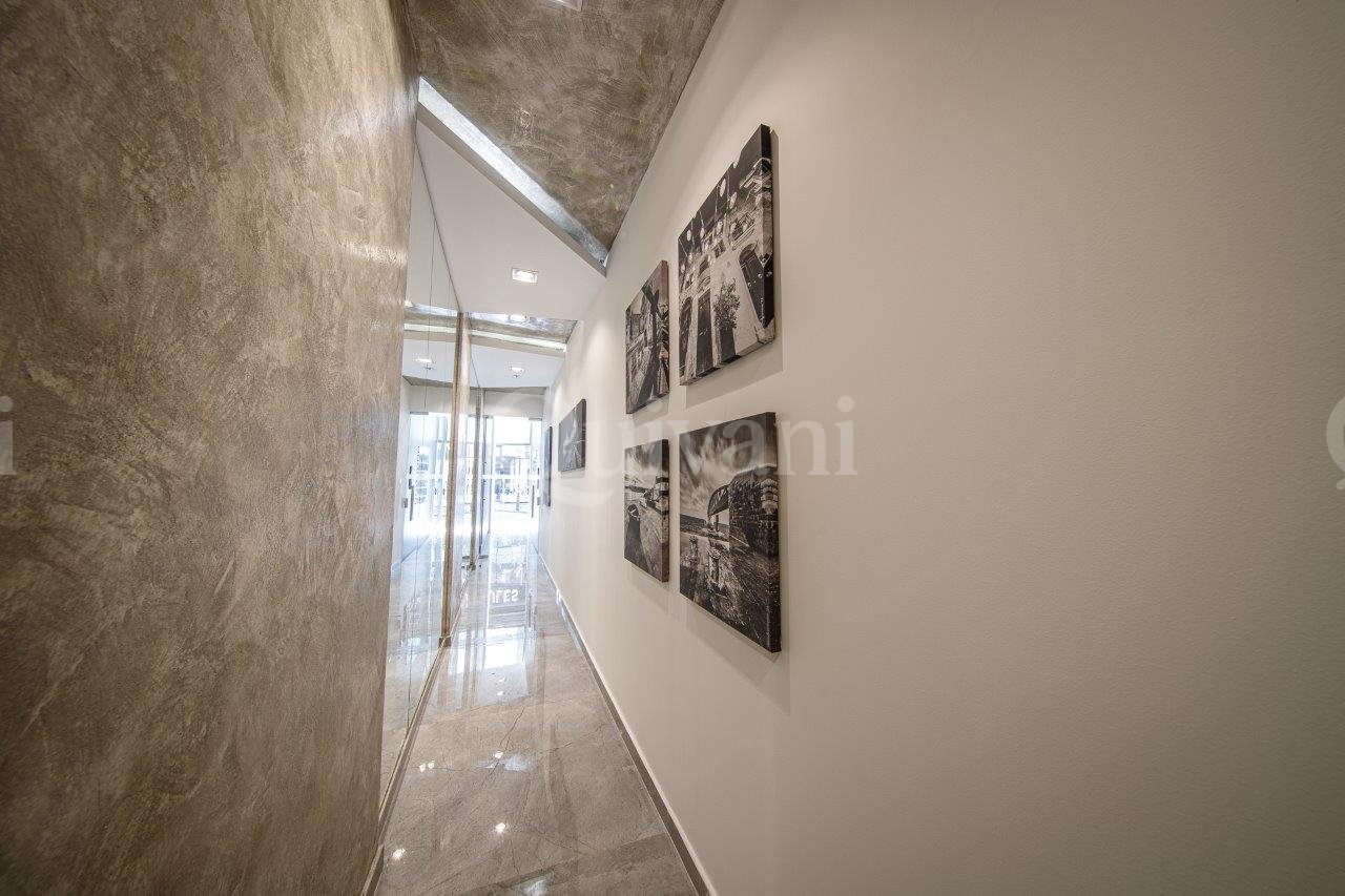 Sliema, Finished Office