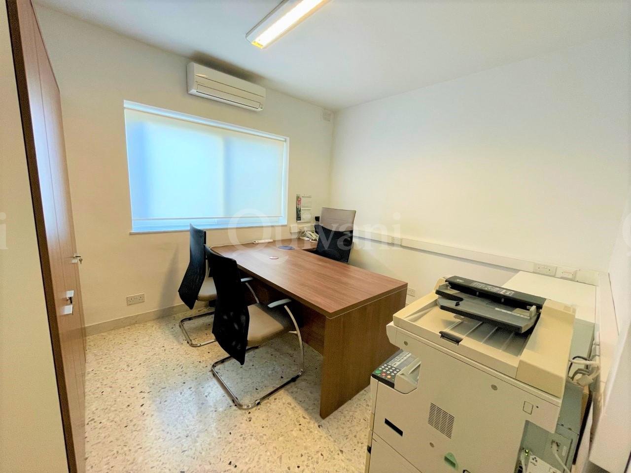 Swieqi, Fully Equipped Office