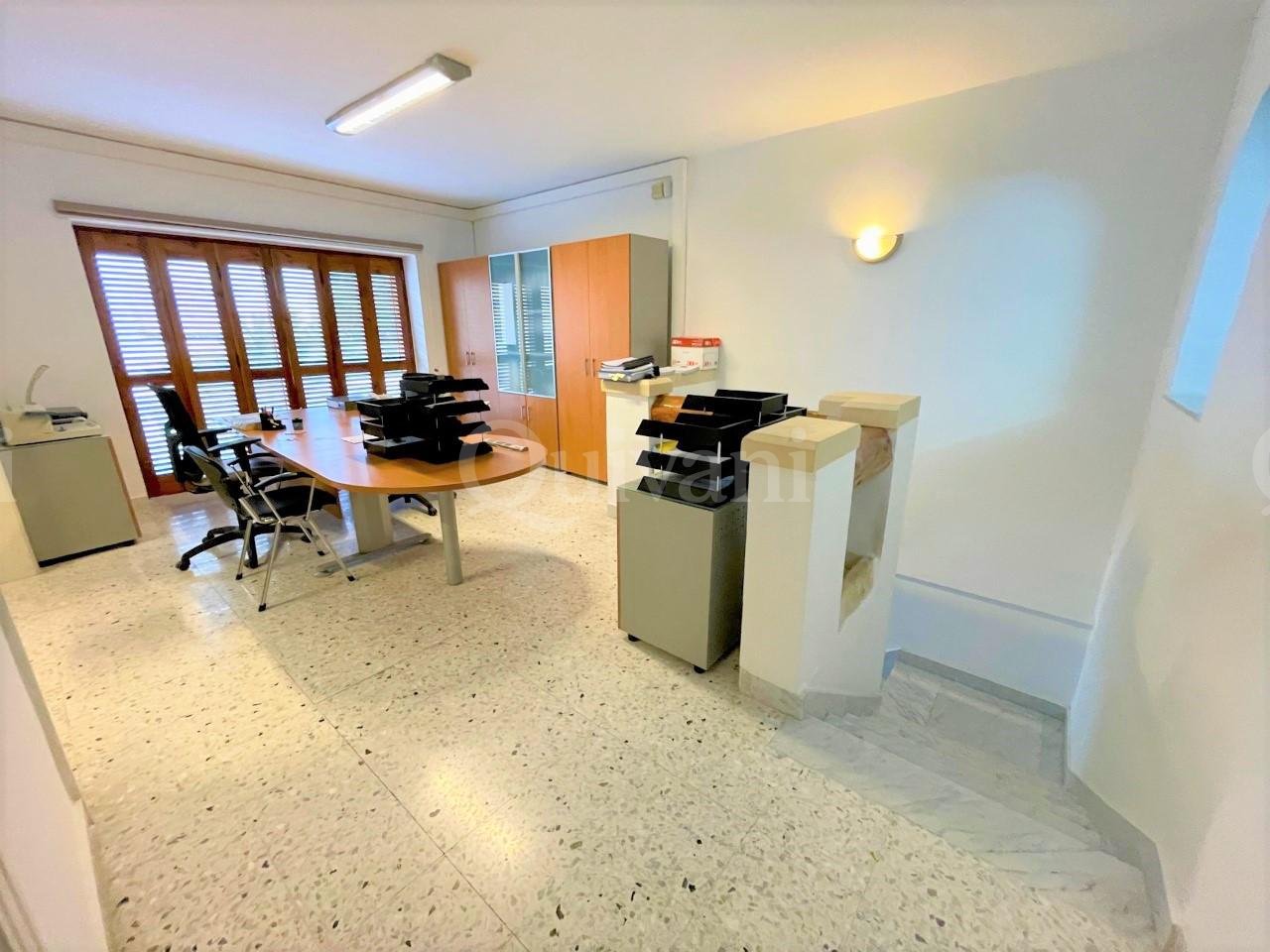 Swieqi, Fully Equipped Office