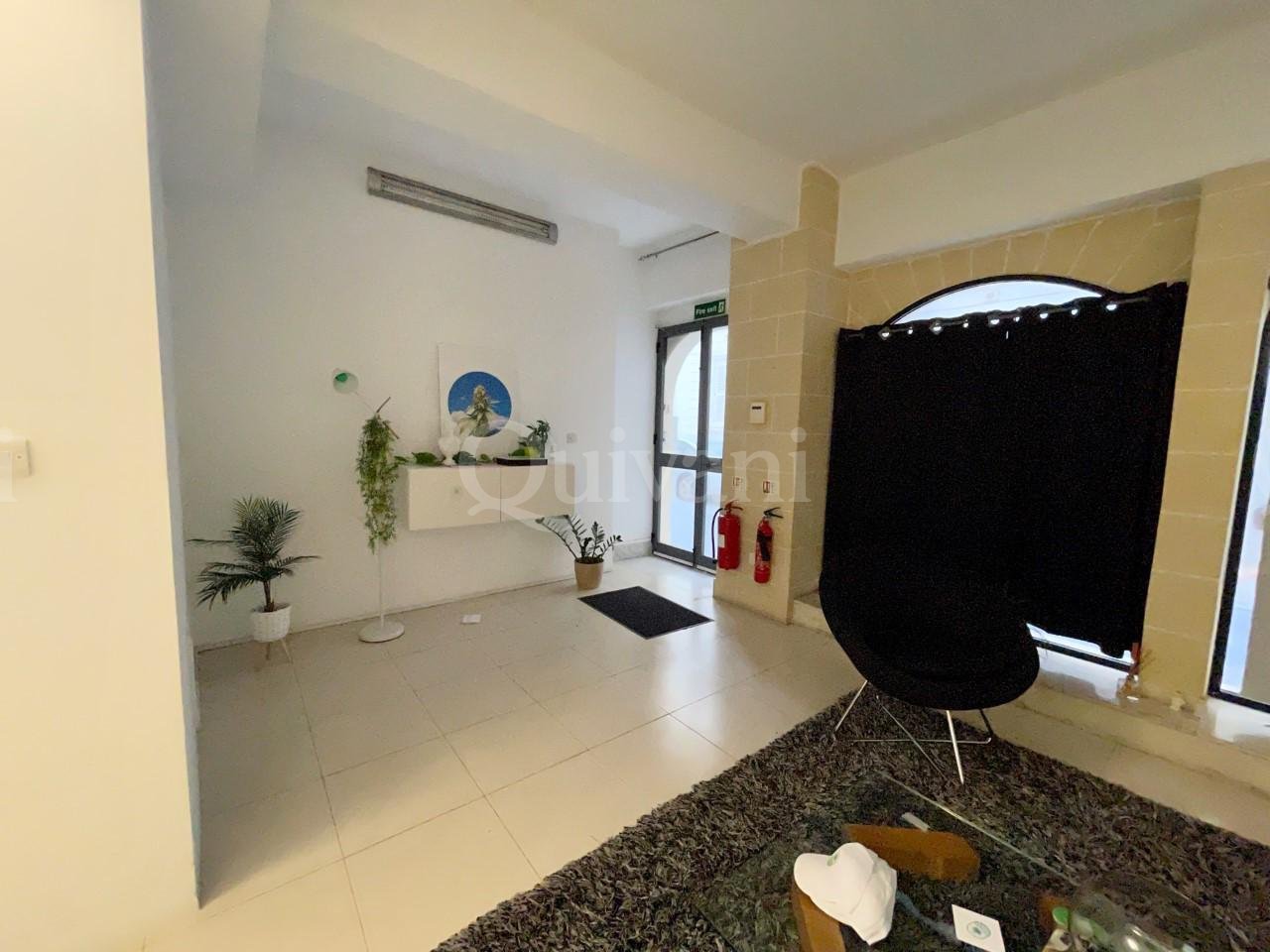 Sliema, Finished Office