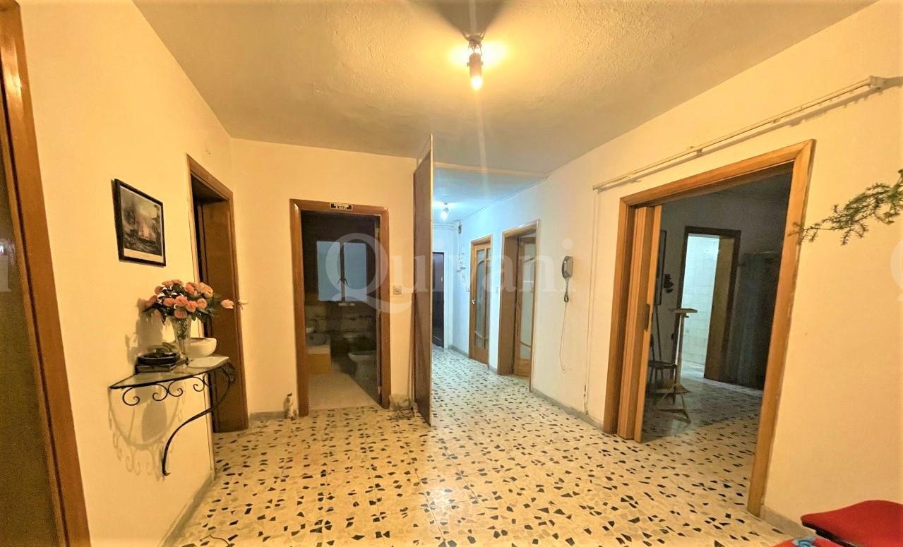 Valletta, Finished Office