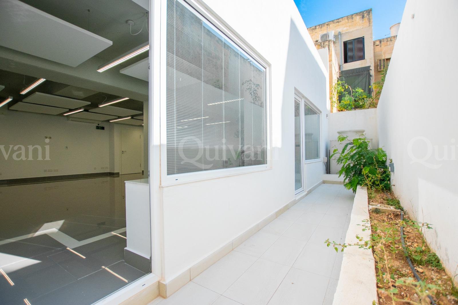 Gzira Finished Office