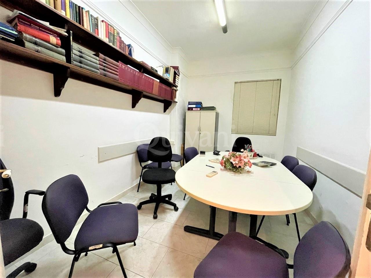Valletta, Finished Office