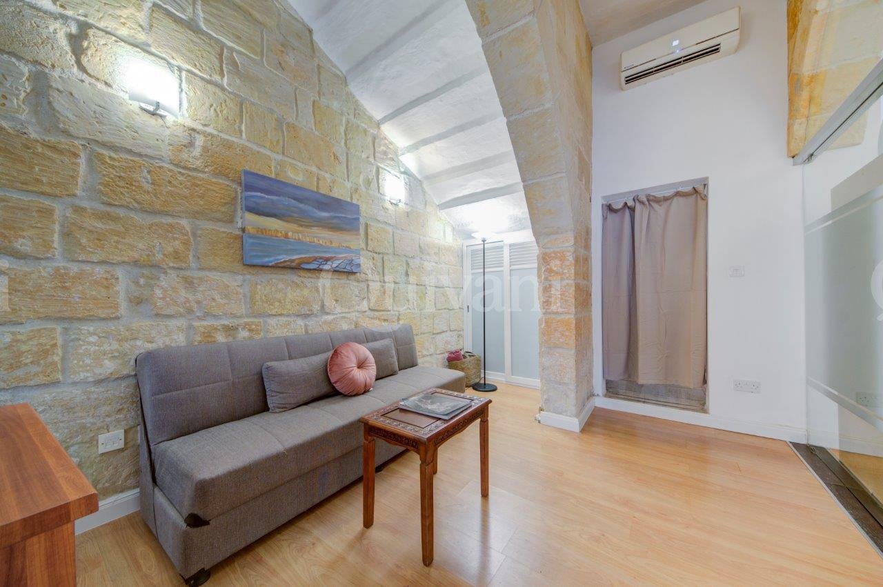 Valletta, Converted House of Character