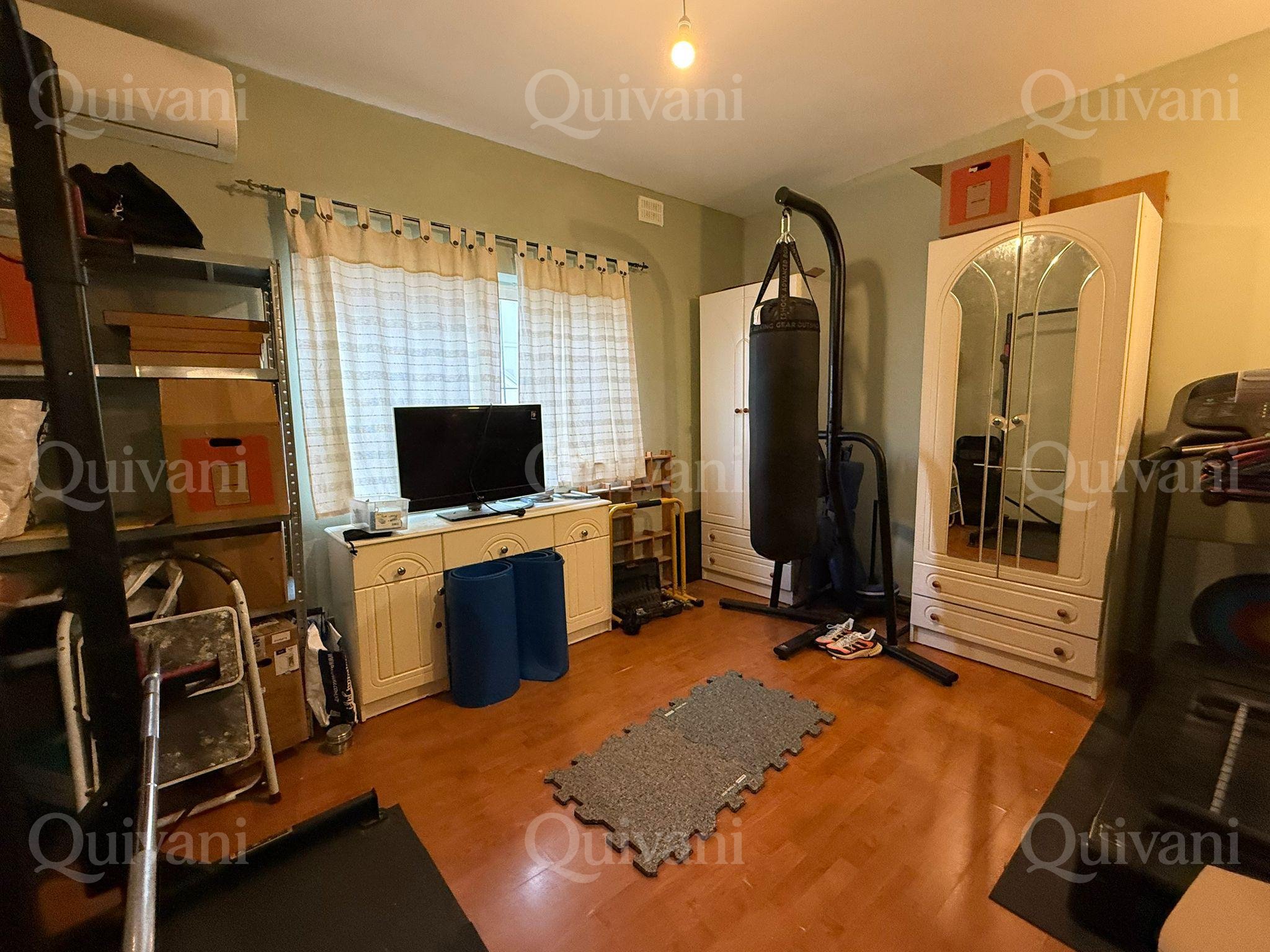 Top floor apartment