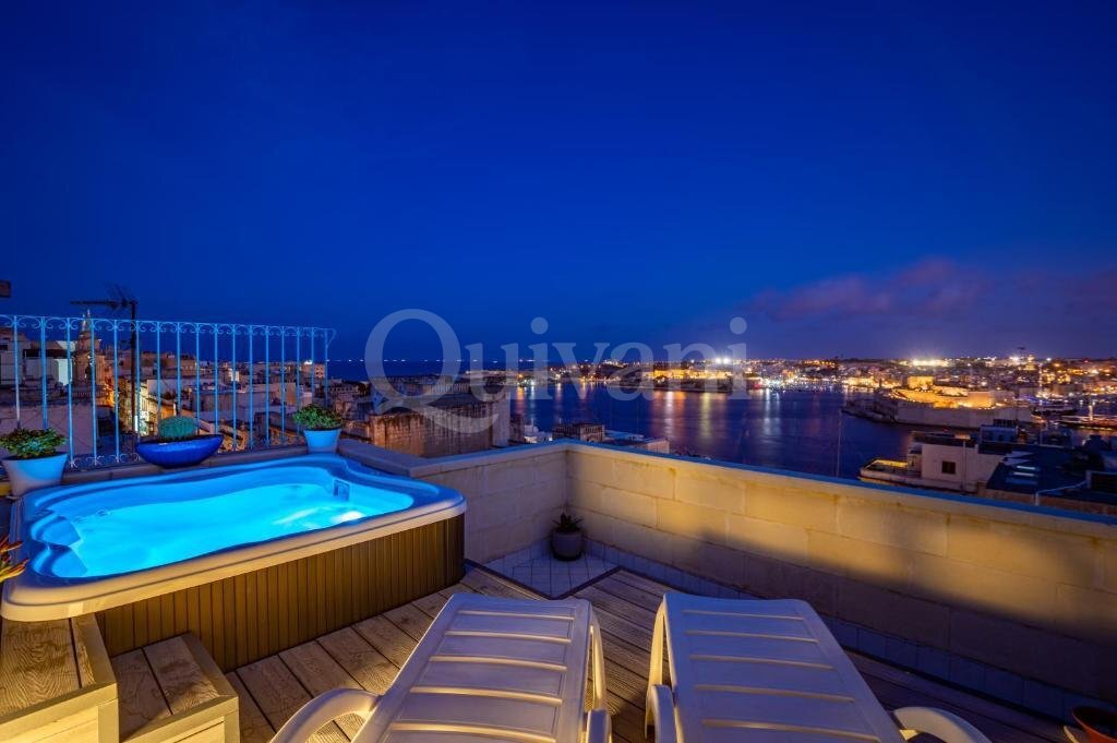 Beautiful townhouse/guesthouse in a UNESCO world heritage site/ Valletta