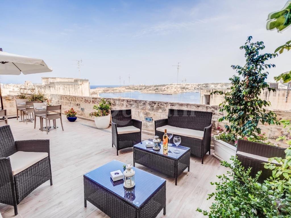 Beautiful townhouse/guesthouse in a UNESCO world heritage site/ Valletta
