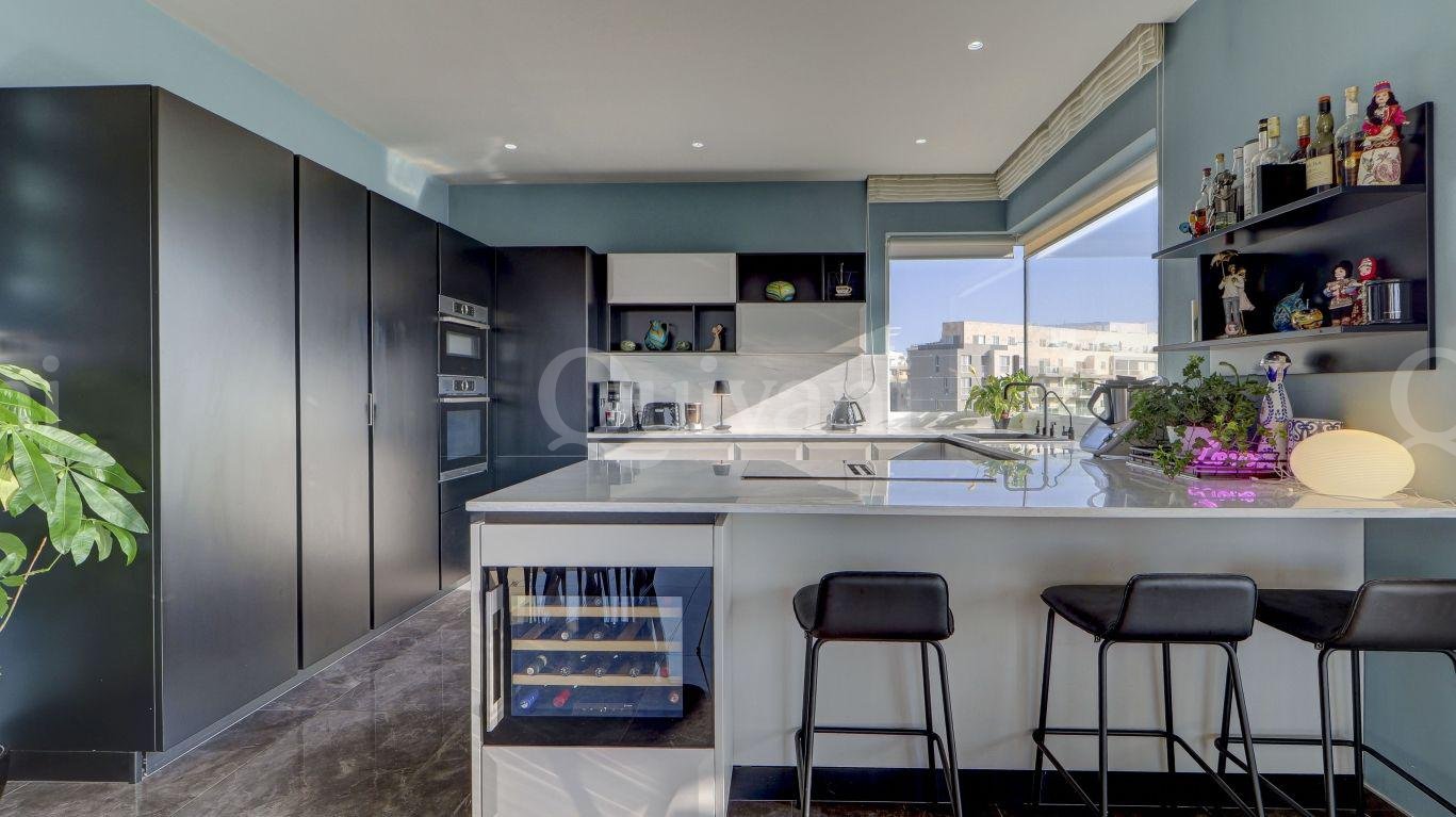 Qawra, Furnished, Penthouse