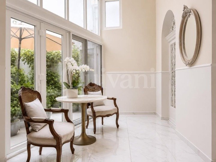 Qormi - Recently renovated Double fronted townhouse with pool