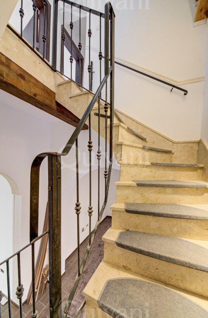 Fully converted 4/5 Bedroom Corner Townhouse in UCA