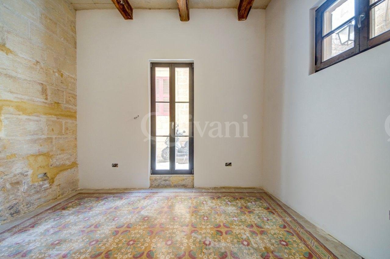 Fully converted 4/5 Bedroom Corner Townhouse in UCA