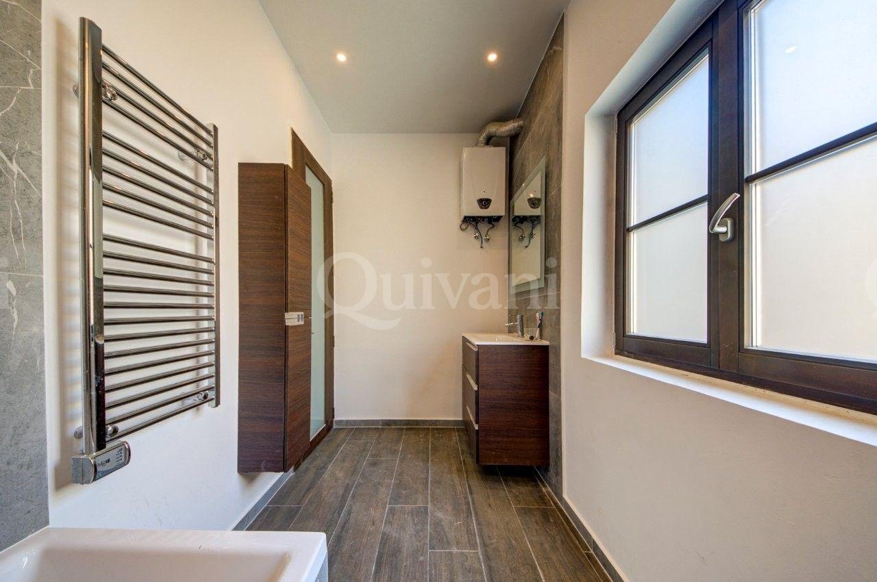 Fully converted 4/5 Bedroom Corner Townhouse in UCA