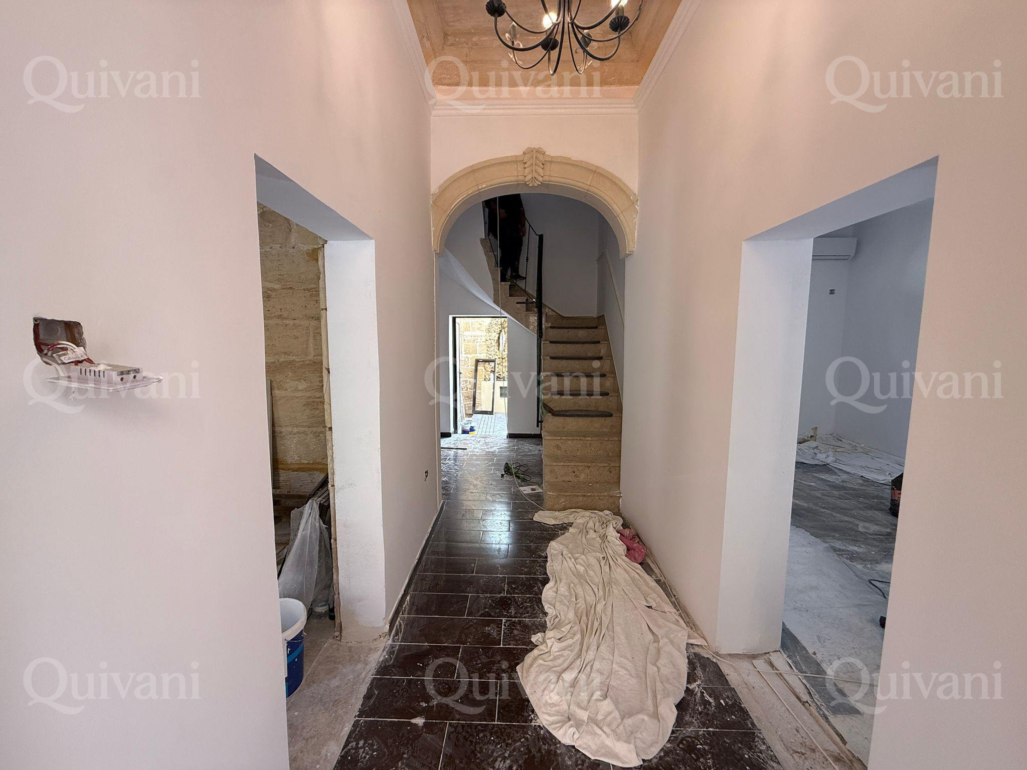 Fully converted 4/5 Bedroom Corner Townhouse in UCA.