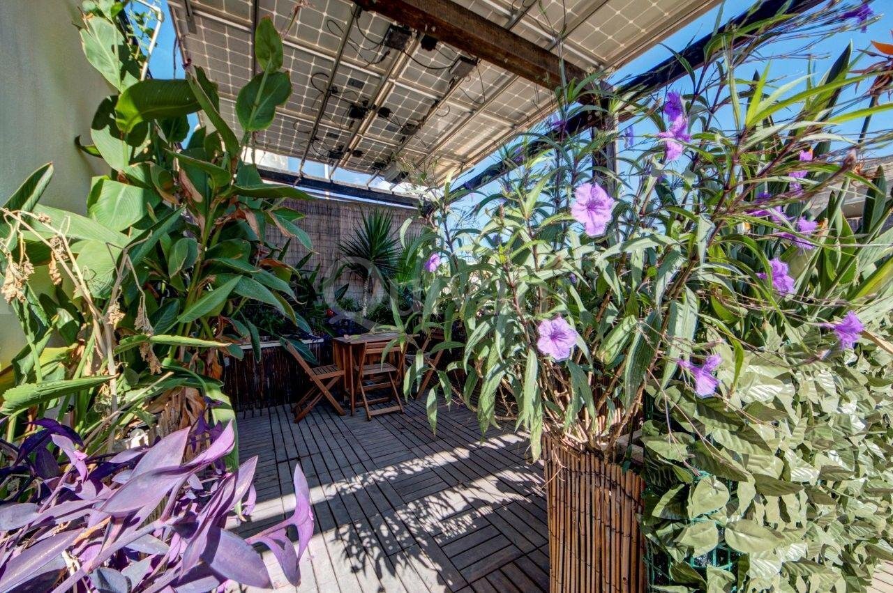 Fully converted 4/5 Bedroom Corner Townhouse in UCA
