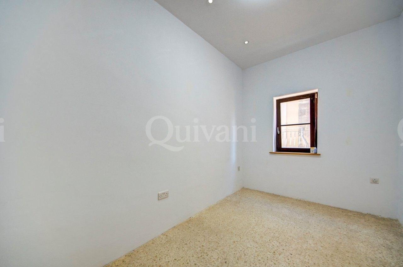Fully converted 4/5 Bedroom Corner Townhouse in UCA