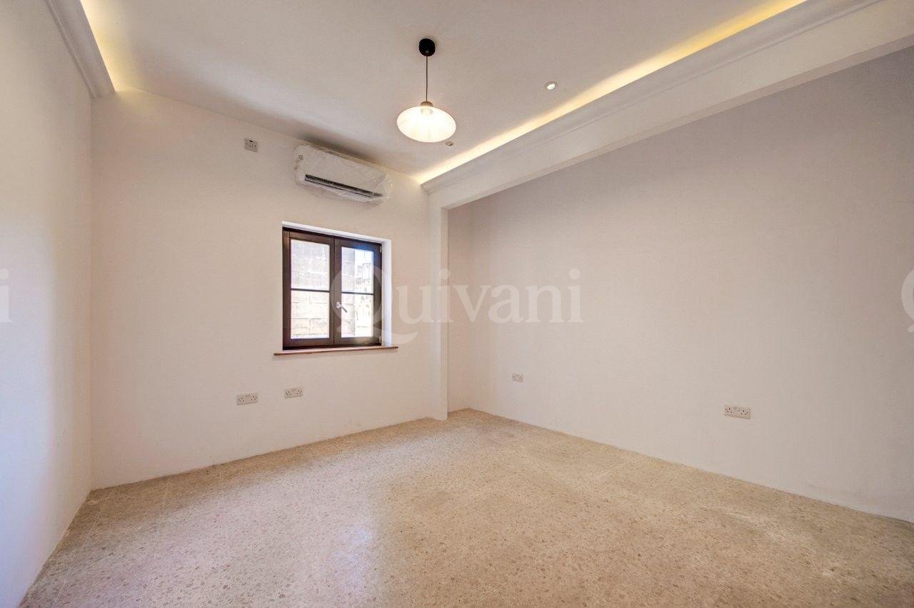 Fully converted 4/5 Bedroom Corner Townhouse in UCA