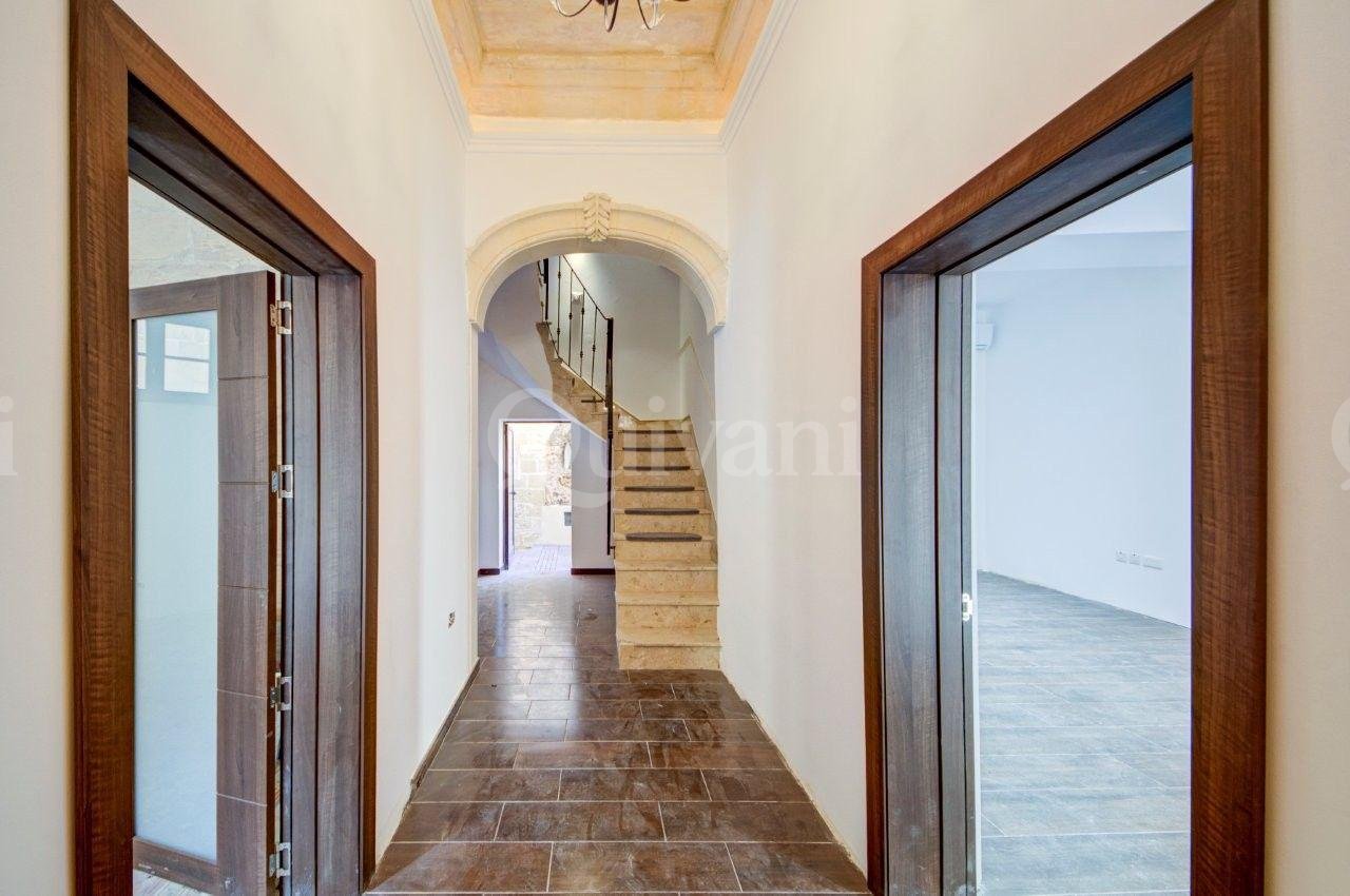 Fully converted 4/5 Bedroom Corner Townhouse in UCA