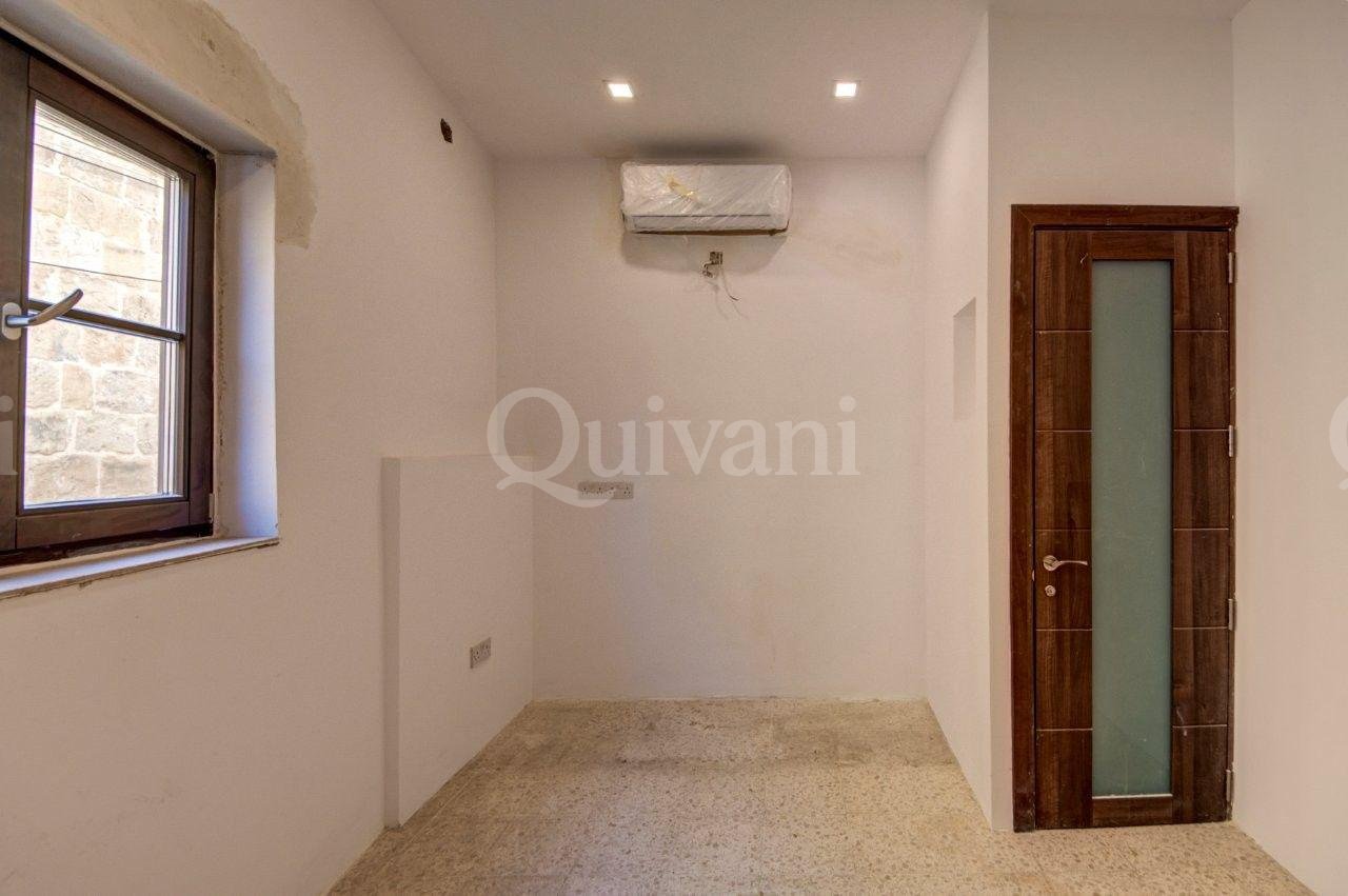 Fully converted 4/5 Bedroom Corner Townhouse in UCA