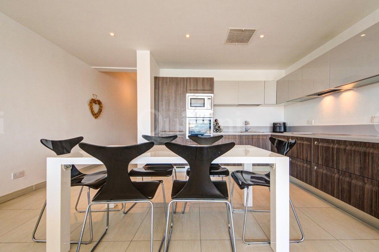 Gzira, Furnished, Apartment